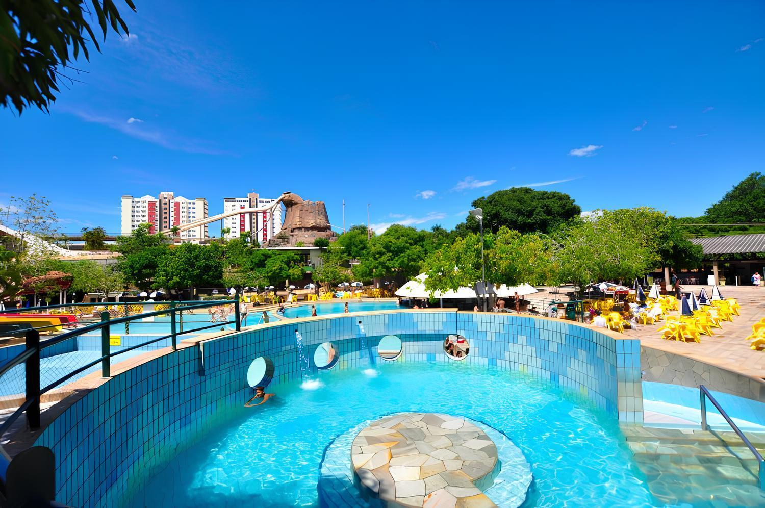 Piazza Diroma Com Acesso Ao Acqua Park Apartment Caldas Novas Bagian luar foto