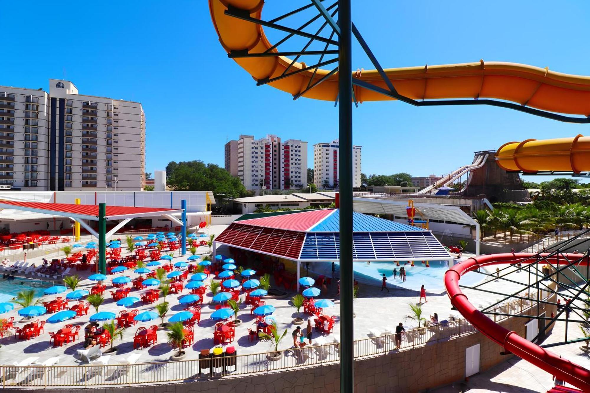Piazza Diroma Com Acesso Ao Acqua Park Apartment Caldas Novas Bagian luar foto
